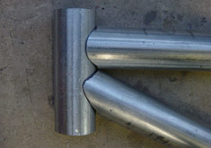 Notched top and bottom tube with the stem