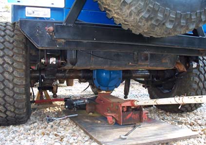 Test fittig under the Jeep with new rear springs